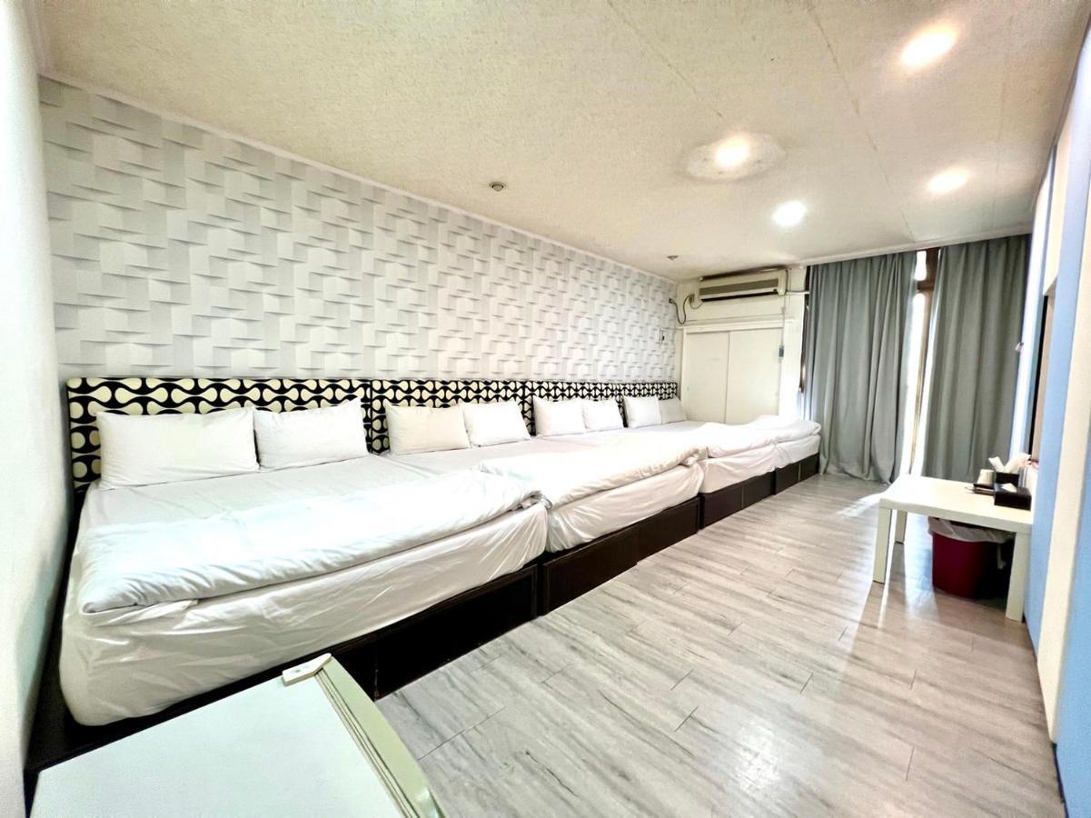 逢甲mickey House Appartement Taichung Buitenkant foto